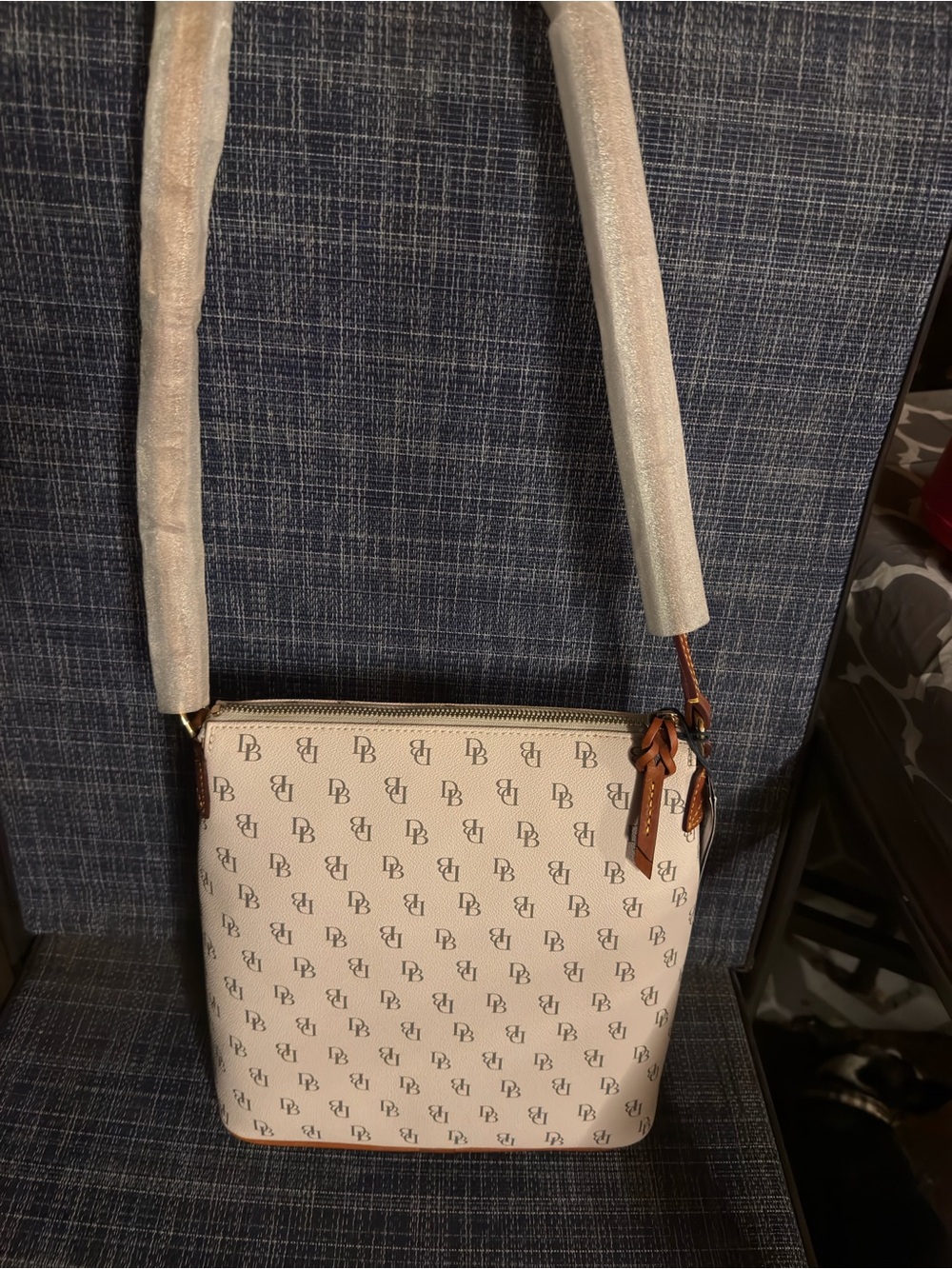 Dooney & Bourke Cream Logo Crossbody with Brown Trim - Picture 3 of 4